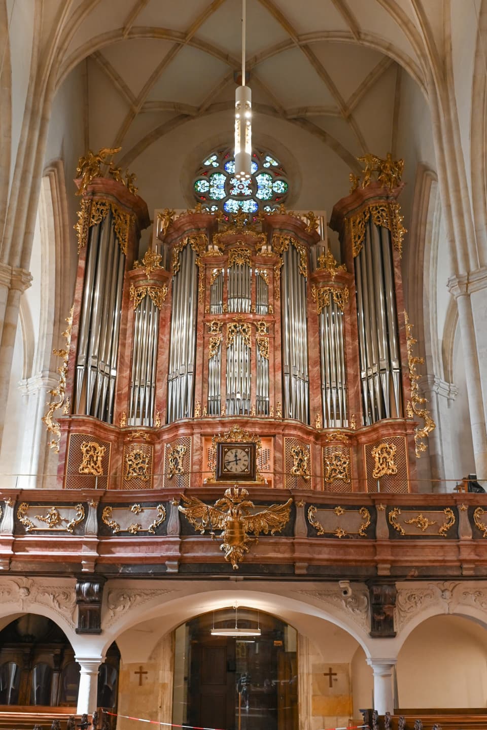 An instrument with stylistic versatility